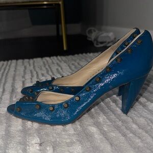 Glamorous Blue Heels with Sparkly Finish